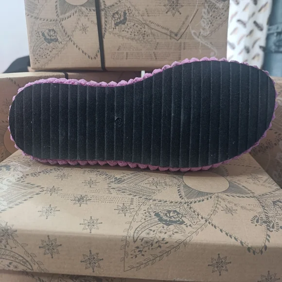 Courdroy Criss-cross Flip Flop - Picture 5 of 6